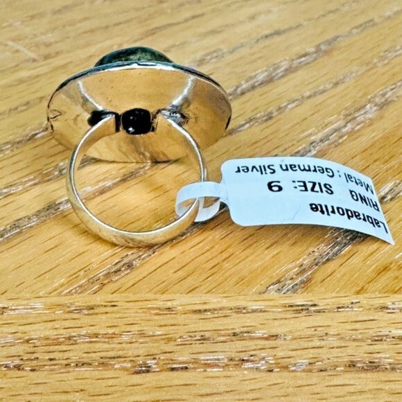 Labradorite Real Gemstone Ring Large 1.25 Inches Ornate Setting Ring Size 9 - Picture 5 of 9
